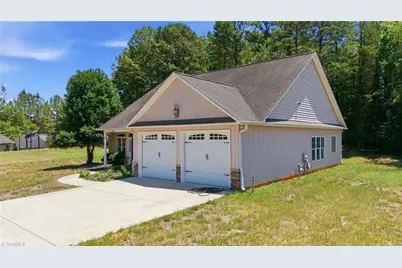 2100 Waterford Pointe Road, Lexington, NC 27292 - Photo 5