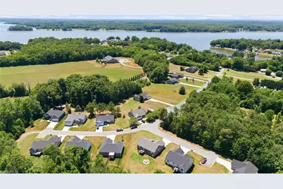 2100 Waterford Pointe Road, Lexington, NC 27292 - Photo 3
