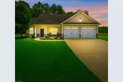 2100 Waterford Pointe Road, Lexington, NC 27292 - Photo 11