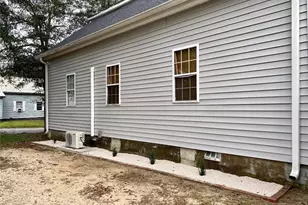 619 McKay St, Laurinburg, NC 28352 - Photo 7