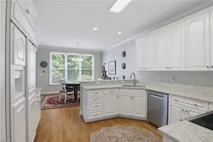 4733 Barrington Pl Ct, Jamestown, NC 27282 - Photo 21