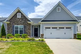 4936 Long Grove Dr, Kernersville, NC 27284 - Photo 1