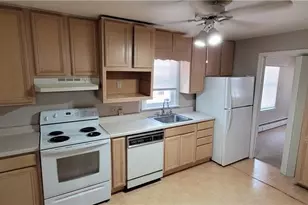 1112 Benbow Rd, Greensboro, NC 27406 - Photo 3