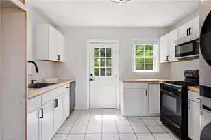 615 N Churton St, Hillsborough, NC 27278 - Photo 21