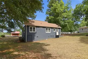 615 N Churton St, Hillsborough, NC 27278 - Photo 37