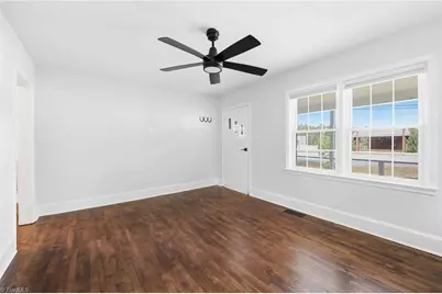 615 N Churton Street, Hillsborough, NC 27278 - Photo 9