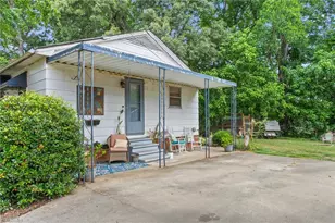1310 Stone St, Mebane, NC 27302 - Photo 3