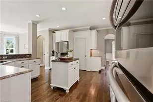 8125 Riesling Dr, Kernersville, NC 27284 - Photo 13