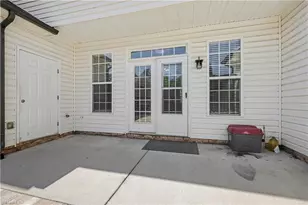 8 Viburnum Ln, Greensboro, NC 27455 - Photo 25