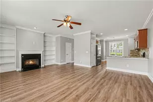 8 Viburnum Ln, Greensboro, NC 27455 - Photo 7