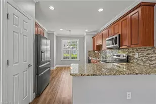 8 Viburnum Ln, Greensboro, NC 27455 - Photo 9
