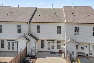 8 Viburnum Ln, Greensboro, NC 27455 - Photo 27