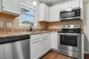 4055 Creekside Ct, Winston-Salem, NC 27127 - Photo 11