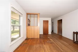 5751 Vickie Dr, Winston-Salem, NC 27106 - Photo 5