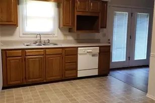 3796 Vandalia Dr, Winston-Salem, NC 27104 - Photo 7