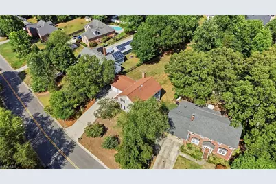 4518 Oak Hollow Drive, High Point, NC 27265 - Photo 33