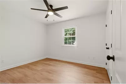 4518 Oak Hollow Drive, High Point, NC 27265 - Photo 21