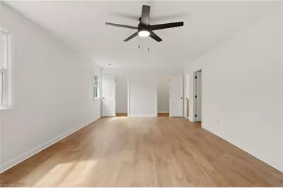 4518 Oak Hollow Drive, High Point, NC 27265 - Photo 15