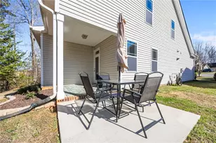 1208 Yellow Wood Dr, Mebane, NC 27302 - Photo 45