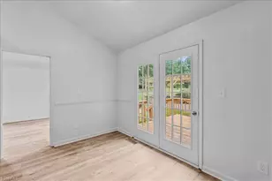 701 W Academy St, Madison, NC 27025 - Photo 9