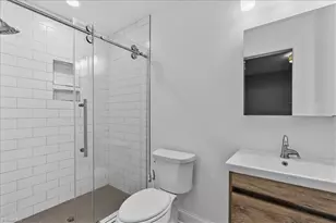 923 Greenwood Dr, Greensboro, NC 27410 - Photo 23
