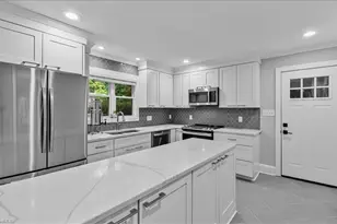 923 Greenwood Dr, Greensboro, NC 27410 - Photo 7