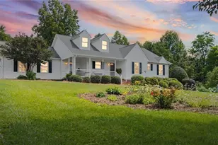 2022 McBride Rd, Mount Airy, NC 27030 - Photo 5