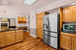 919 Woodbrook Dr, Greensboro, NC 27410 - Photo 13