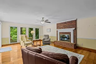 919 Woodbrook Dr, Greensboro, NC 27410 - Photo 17