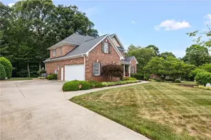 5407 Effieham St, Oak Ridge, NC 27310 - Photo 3