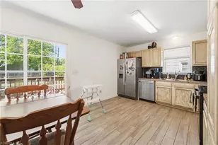 255 W 7th St, Lexington, NC 27295 - Photo 11