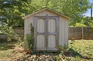 255 W 7th St, Lexington, NC 27295 - Photo 33