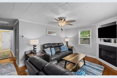 609 Hedrick Avenue, High Point, NC 27262 - Photo 5