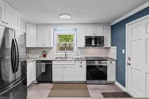 609 Hedrick Ave, High Point, NC 27262 - Photo 9