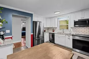 609 Hedrick Ave, High Point, NC 27262 - Photo 13