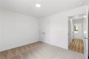 1318 Delaware Ave, Eden, NC 27288 - Photo 27