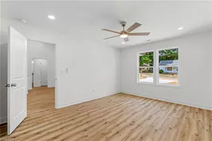 1318 Delaware Ave, Eden, NC 27288 - Photo 15