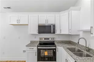 1318 Delaware Ave, Eden, NC 27288 - Photo 15