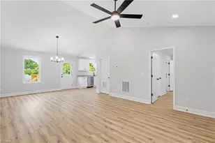 210 Merriman St, Eden, NC 27288 - Photo 7