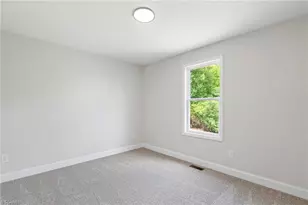 210 Merriman St, Eden, NC 27288 - Photo 25