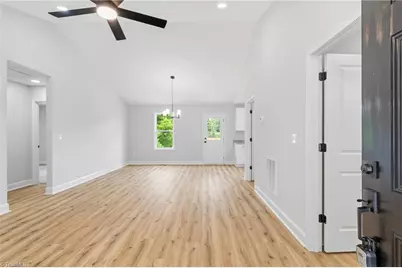 210 Merriman Street, Eden, NC 27288 - Photo 5