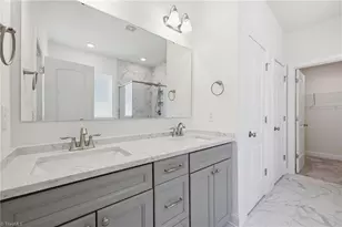 1039 Brockton Dr, Mebane, NC 27302 - Photo 23