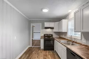 5037 Selena St, Winston-Salem, NC 27106 - Photo 9