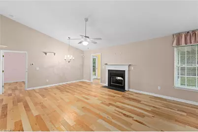 2074 Hibiscus Lane, Kernersville, NC 27284 - Photo 5