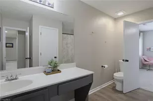 913 Topsail Dr, Browns Summit, NC 27214 - Photo 29