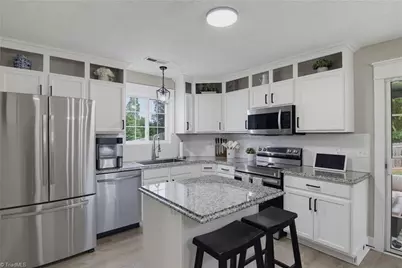 913 Topsail Drive, Browns Summit, NC 27214 - Photo 3
