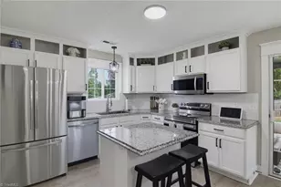 913 Topsail Dr, Browns Summit, NC 27214 - Photo 3