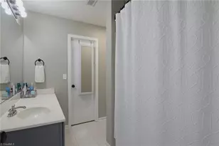 913 Topsail Dr, Browns Summit, NC 27214 - Photo 17