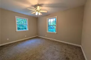 2696 Belwick Dr, Winston-Salem, NC 27106 - Photo 23