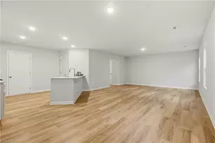 342 Poppy Ct, Eden, NC 27288 - Photo 5